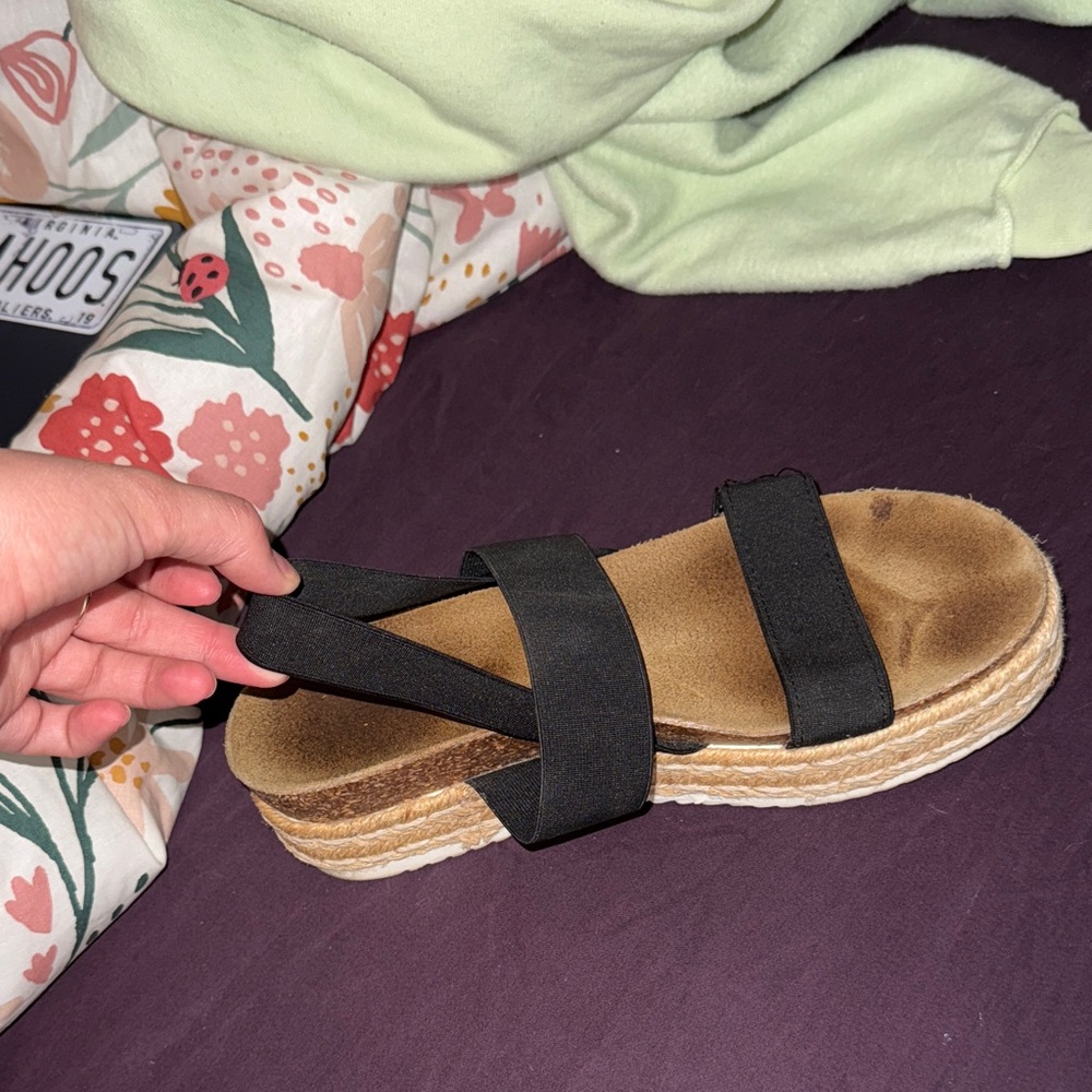 Steve Madden Black Platform Sandals